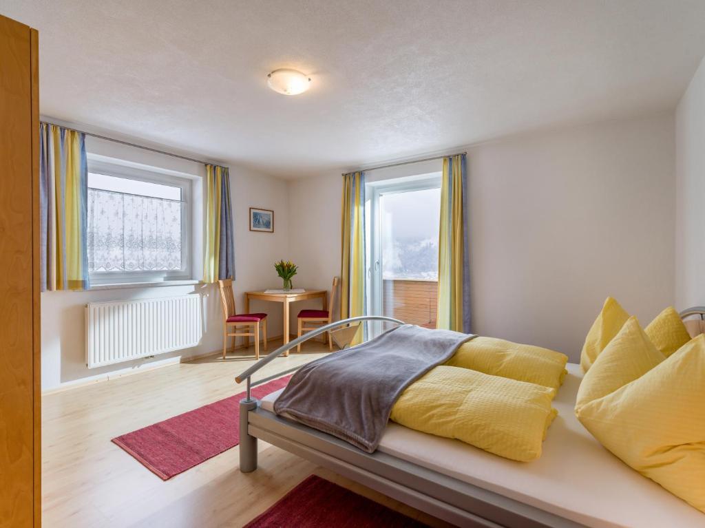 Postel nebo postele na pokoji v ubytování Haus Talblick