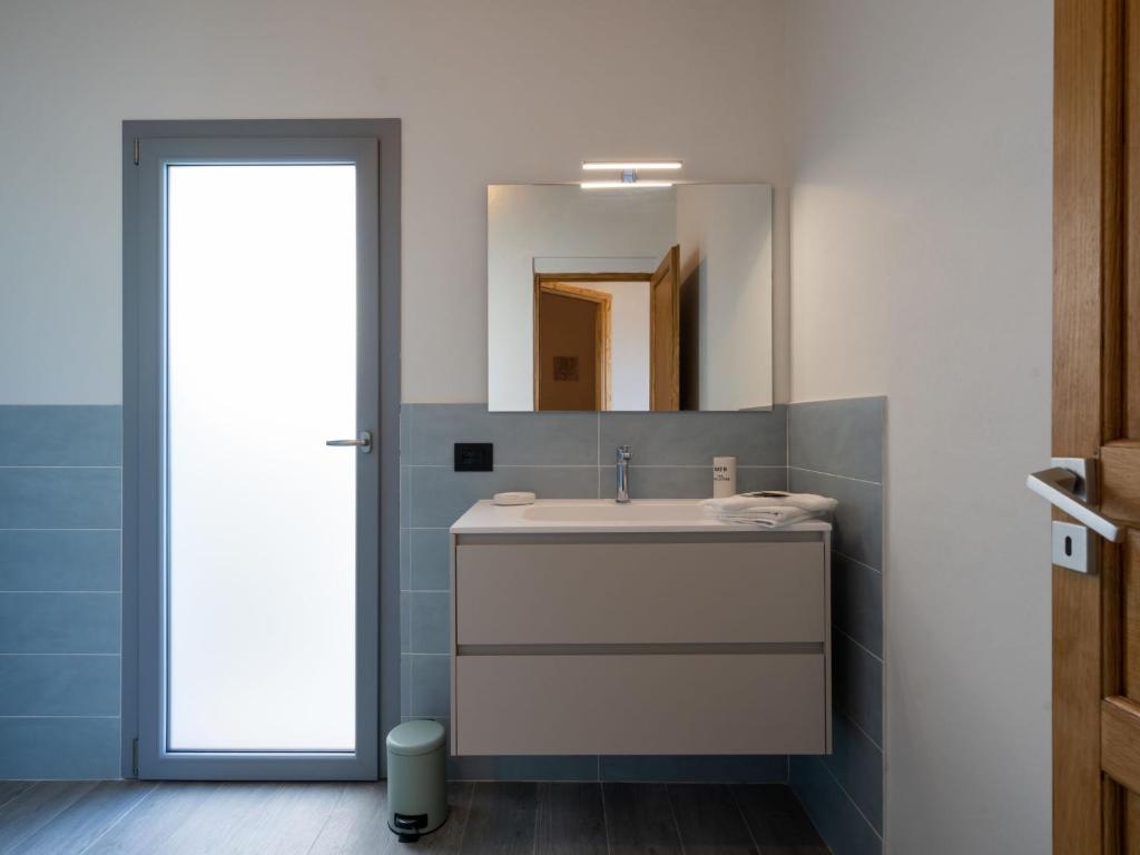Kúpeľňa v ubytovaní Holiday Home Bellaria - VLO190 by Interhome