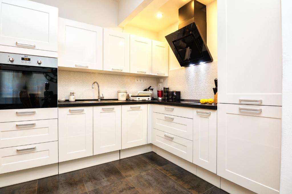 Francesca Luxury Apartment - 9