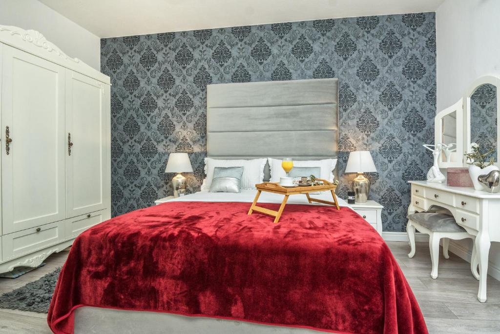 Francesca Luxury Apartment - 19