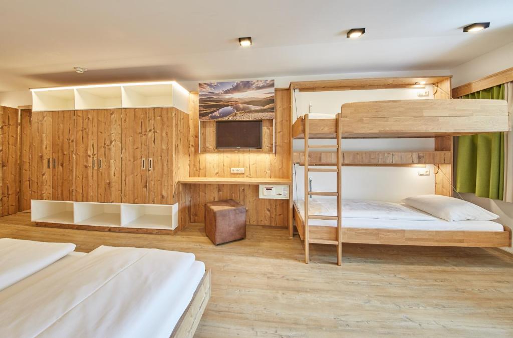 Postel nebo postele na pokoji v ubytování Am Mitteregghof