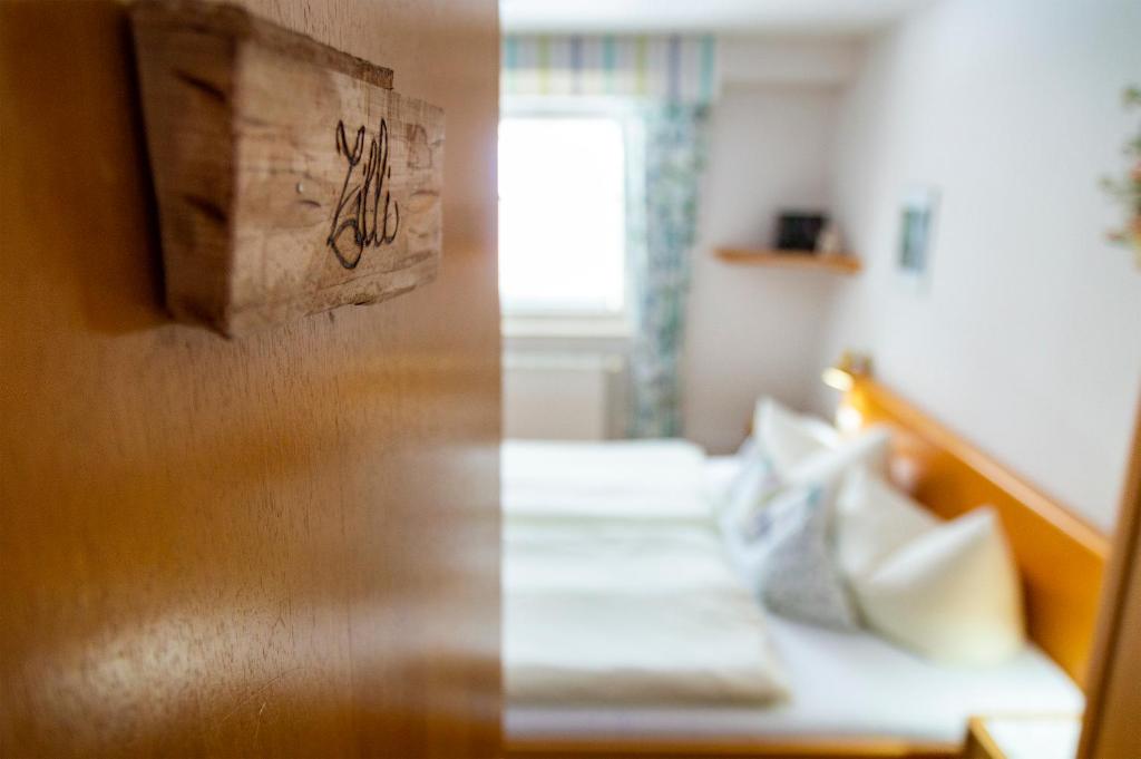 Postel nebo postele na pokoji v ubytování Haus Kranzusch