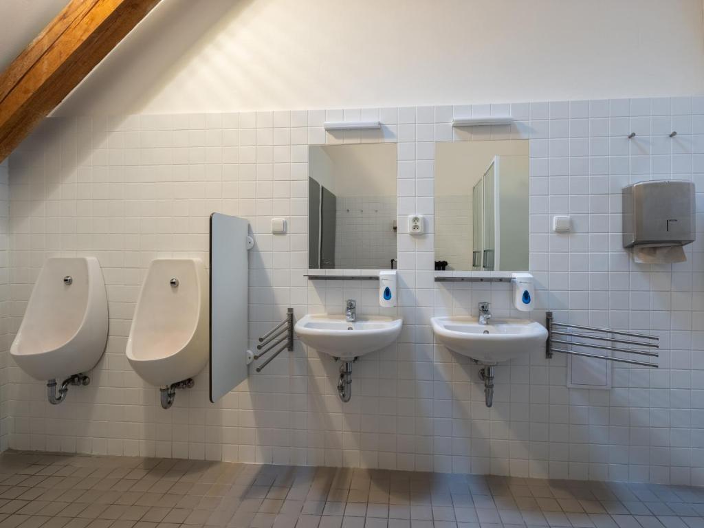 Koupelna v ubytování Zámecký Hostel Litomyšl
