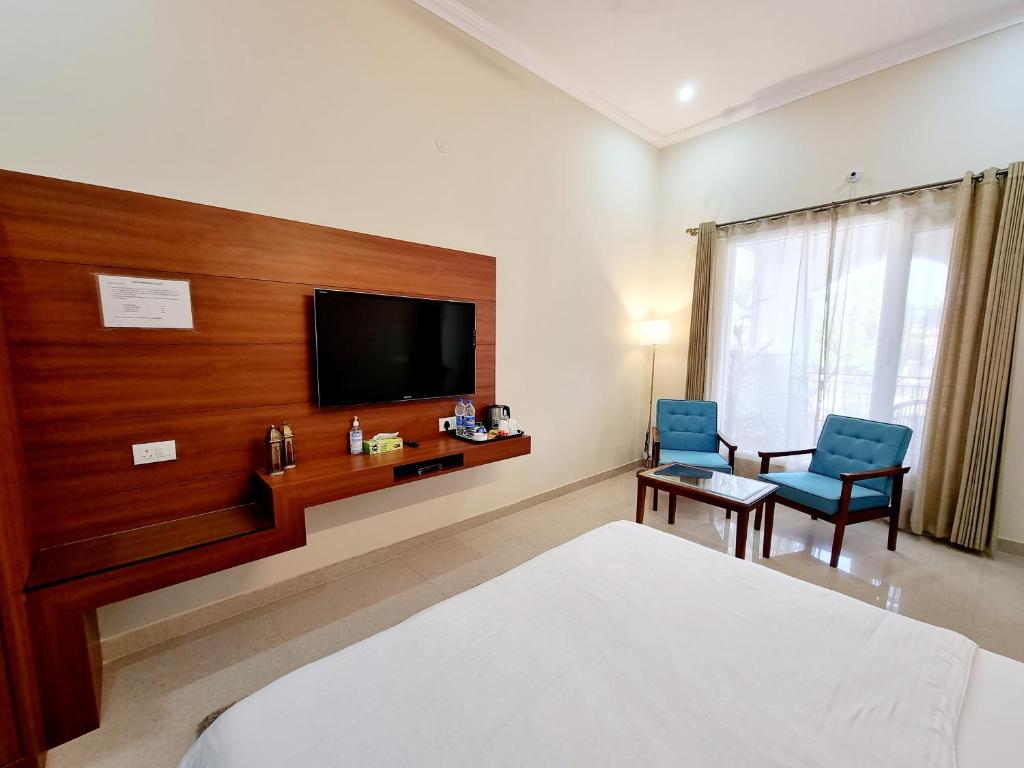 The Heritage Villa - Double Room With Garden View