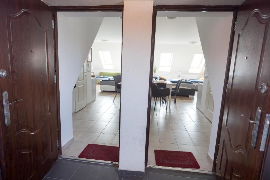 Posezení v ubytování Kossuth Apartmanház
