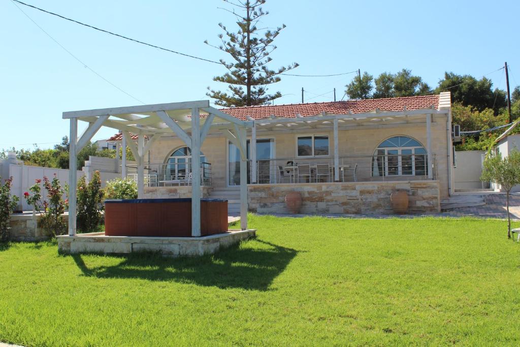 Vonkajšia záhrada v ubytovaní Villa Sea Dream Almyrida