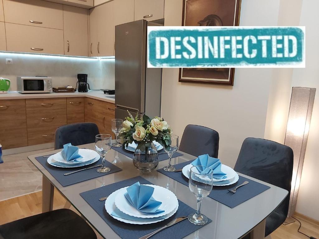 Restavracija oz. druge možnosti za prehrano v nastanitvi Mitreski Impeksel Luxury Self Check-in Apartment
