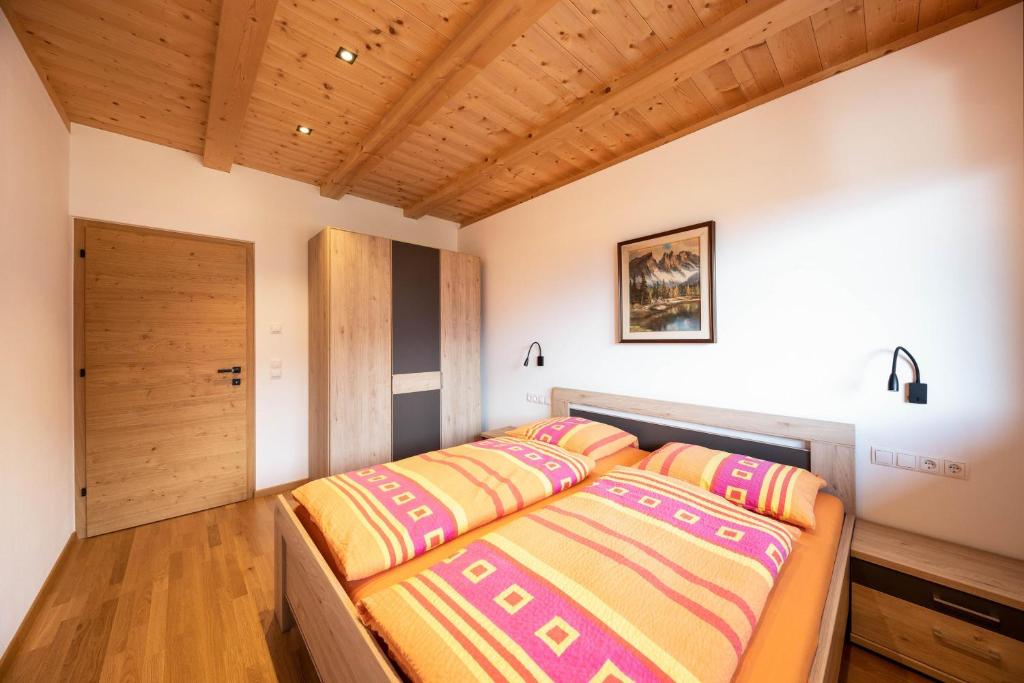 Letto o letti in una camera di Ferienwohnung 2 Weger
