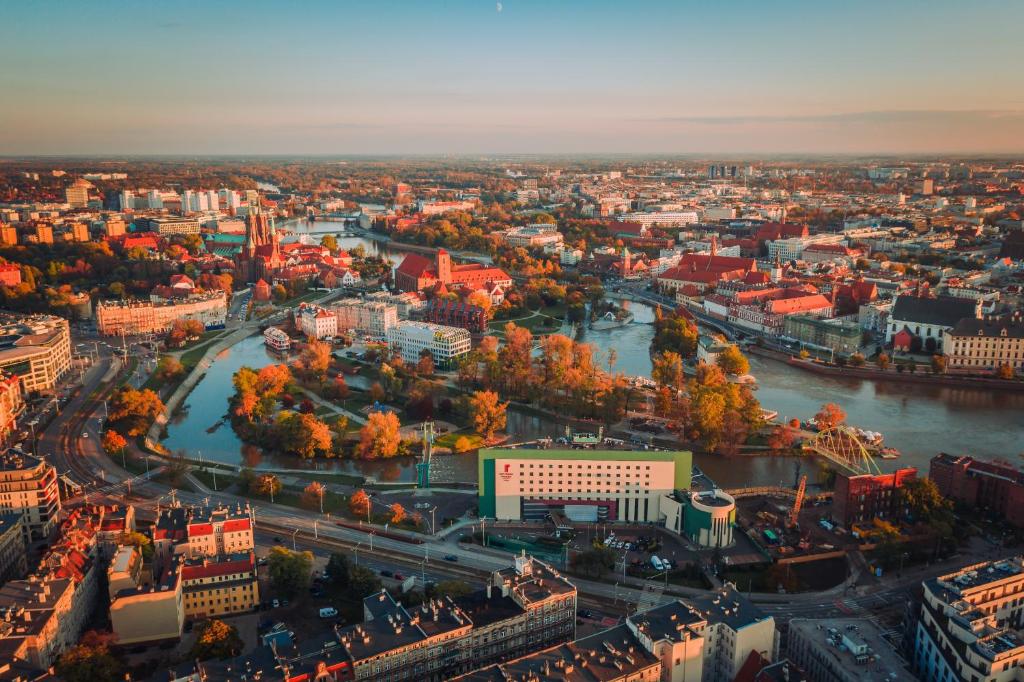 Výhľad na mesto Vroclav alebo výhľad na mesto priamo z hotela