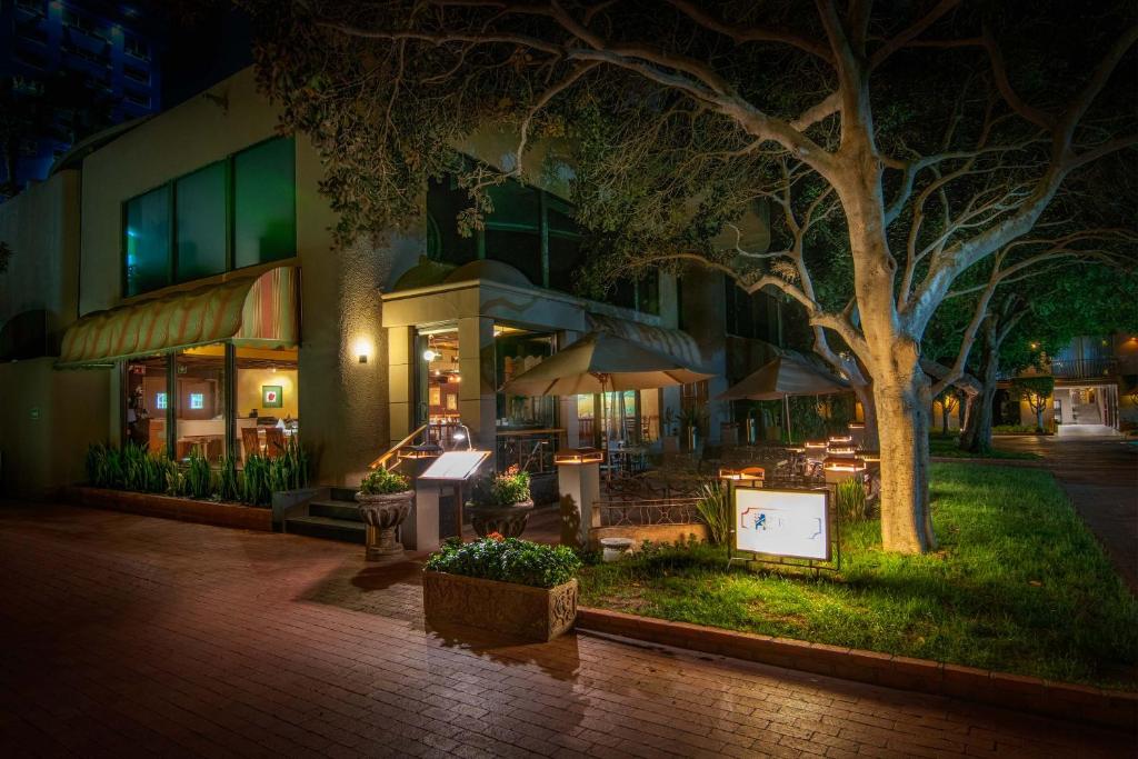 Zahrada ubytování Hotel Lucerna Tijuana