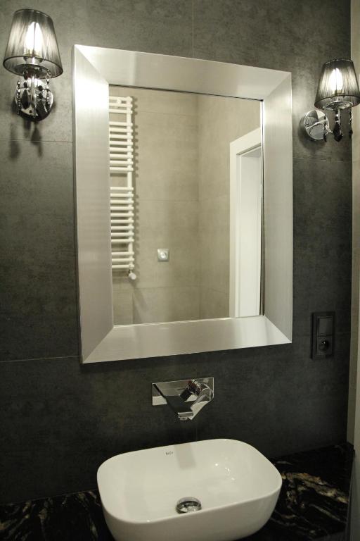 APARTAMENT w CENTRUM-GARAŻ - 12