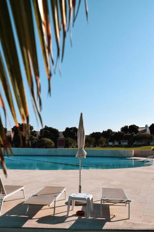 Bazén v ubytování Vila Bicuda Resort nebo v jeho okolí