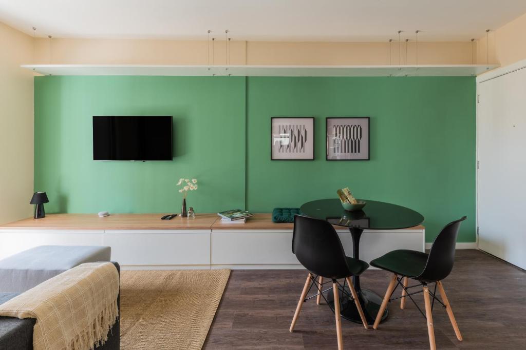  Apartamento moderno com garagem - Itaim Bibi
