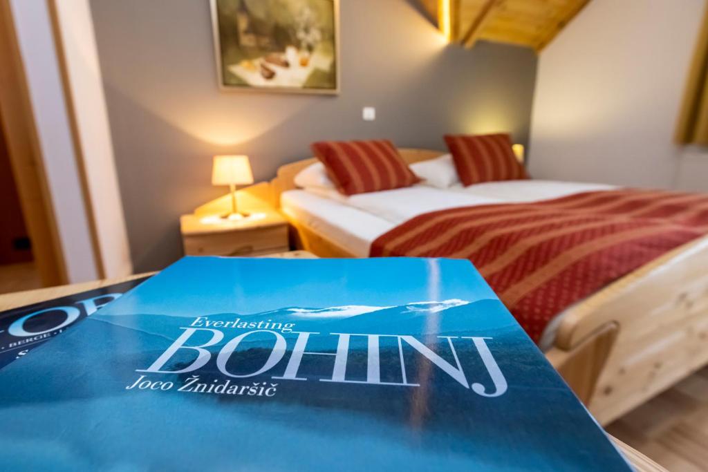 Postel nebo postele na pokoji v ubytování Art Hotel Kristal
