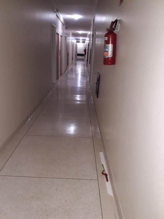  Apartamento mobiliado prédio frente ao mar