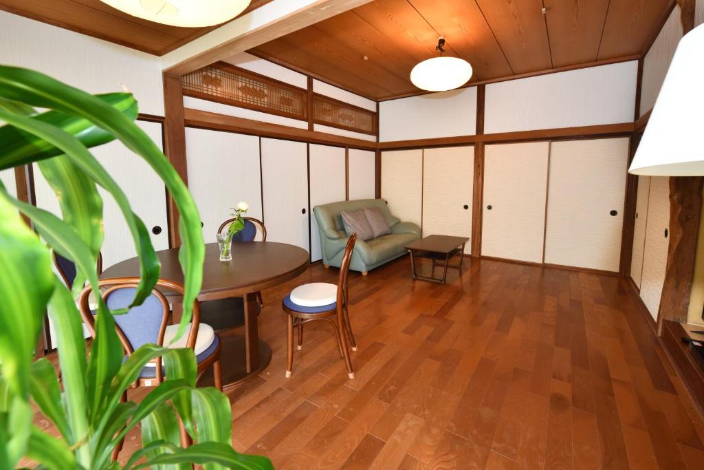 山葵-WASABI 部屋の予約