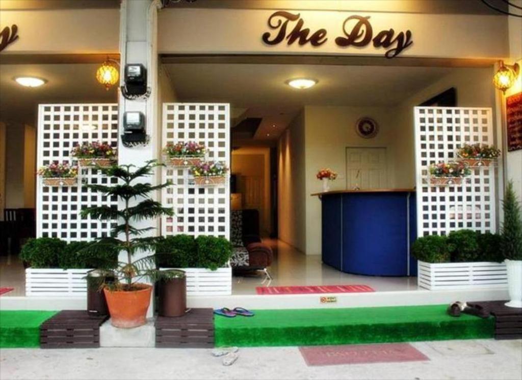 Fotografie z fotogalerie ubytování Be Rich Hotel v destinaci Ban Bang Saen (1)