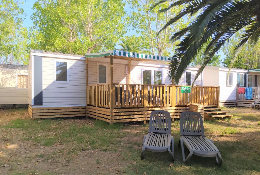 Zahrada ubytování Mobile Homes by KelAir at Playa Montroig Camping Resort