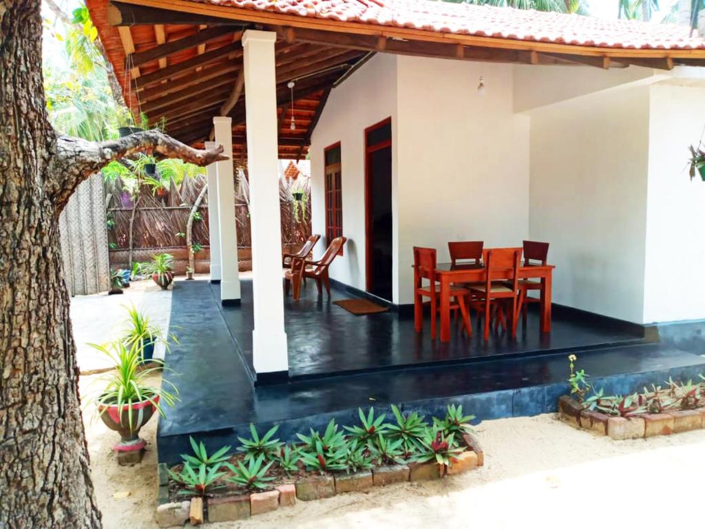 Patio nebo venkovní prostory v ubytování Sulashika Beach House