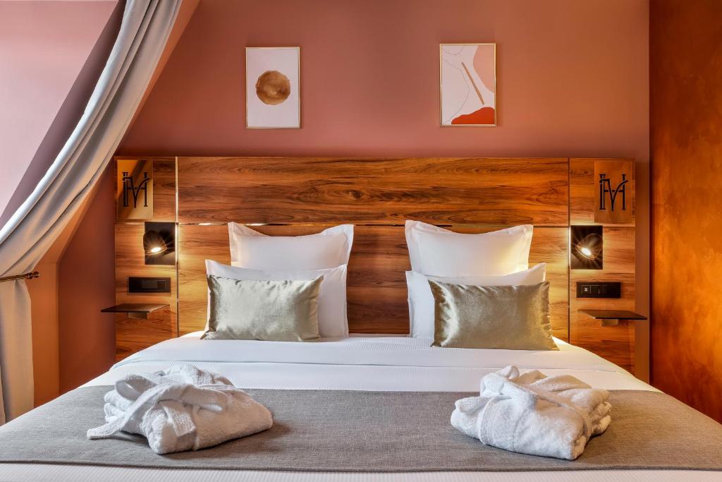 Hotel des Vosges BW Premier Collection - Resim 13