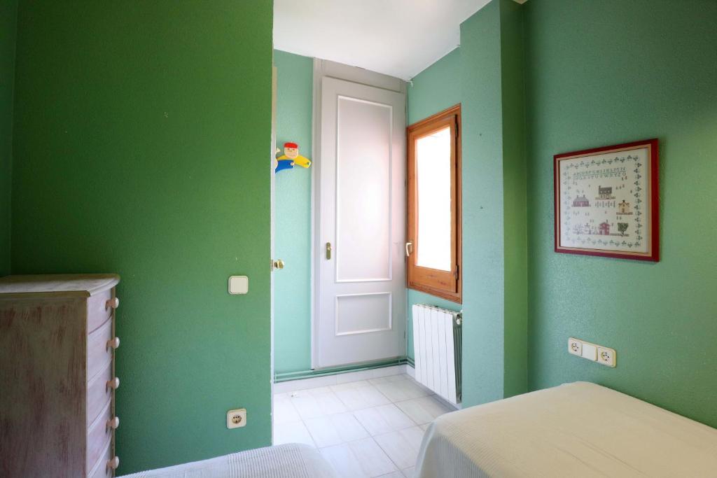 Postel nebo postele na pokoji v ubytování Jardins de S'agaro per 6 pax, piscina comunitaria y parking E32235