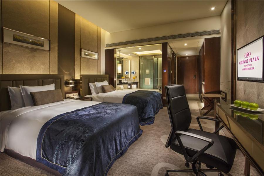 TV a/nebo společenská místnost v ubytování Crowne Plaza Zhangzhou by IHG