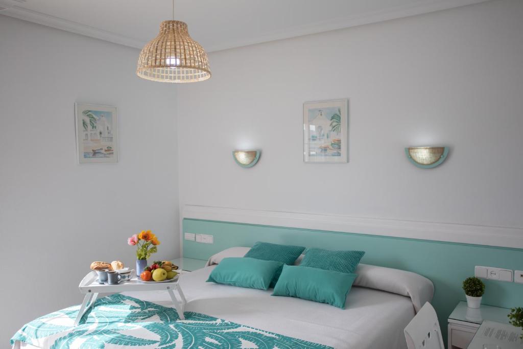 Posteľ alebo postele v izbe v ubytovaní Hotel Blanca Brisa Cabo de Gata