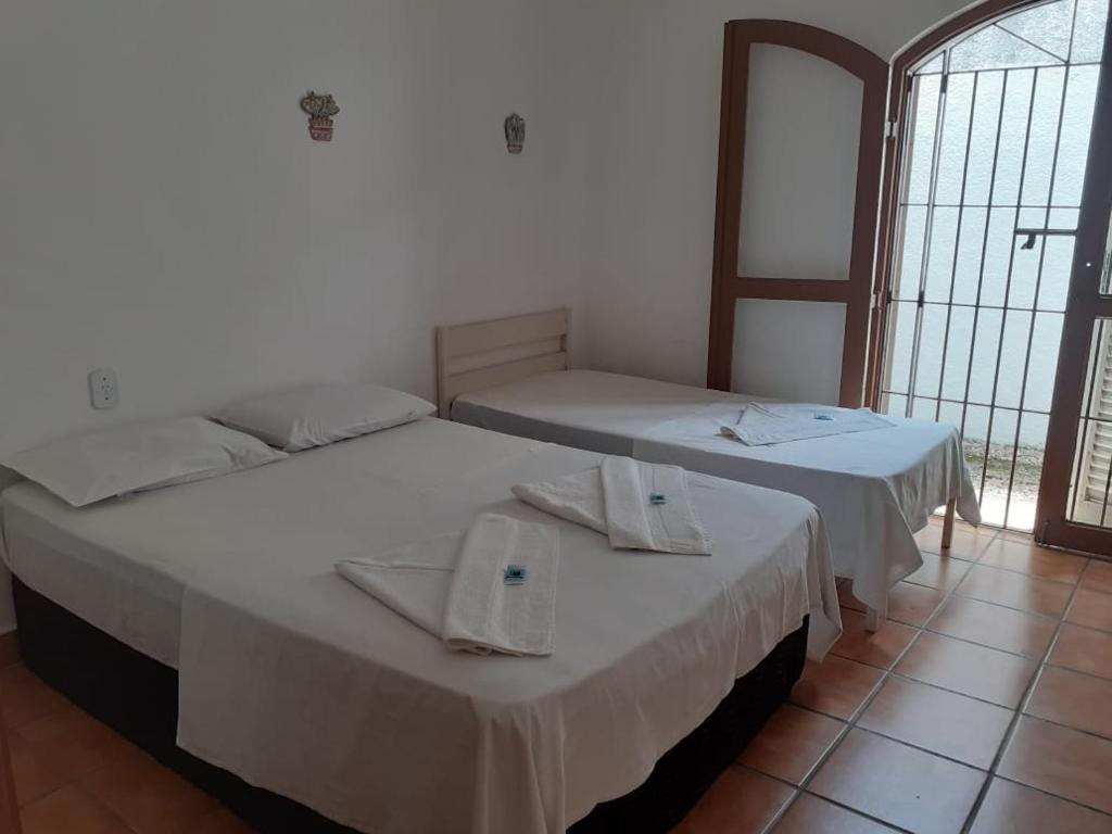  Casa com churrasqueira para 15 pessoas a 30mt do Aquário de Ubatuba