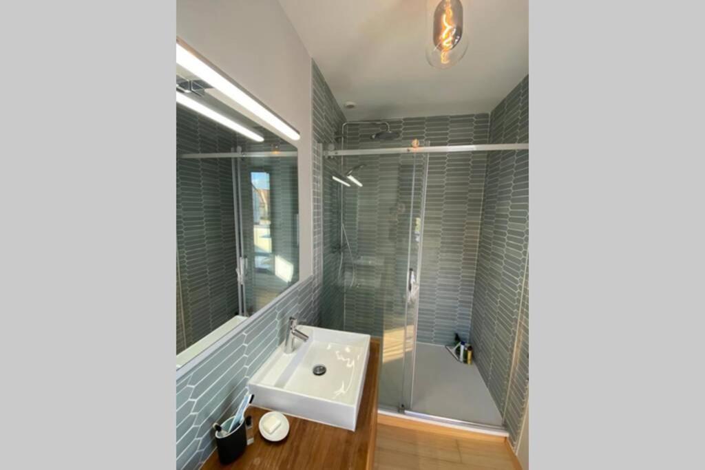 Ein Badezimmer in der Unterkunft Maison Joli Soir à Ambleteuse