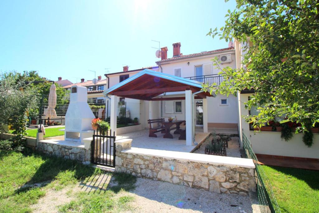 Holiday house Anamaria - Ferienhaus Mit Drei Schlafzimmern