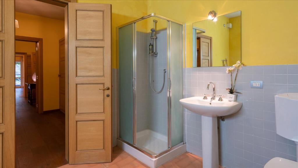 Kúpeľňa v ubytovaní CASA DEL VENTO 10, Emma Villas