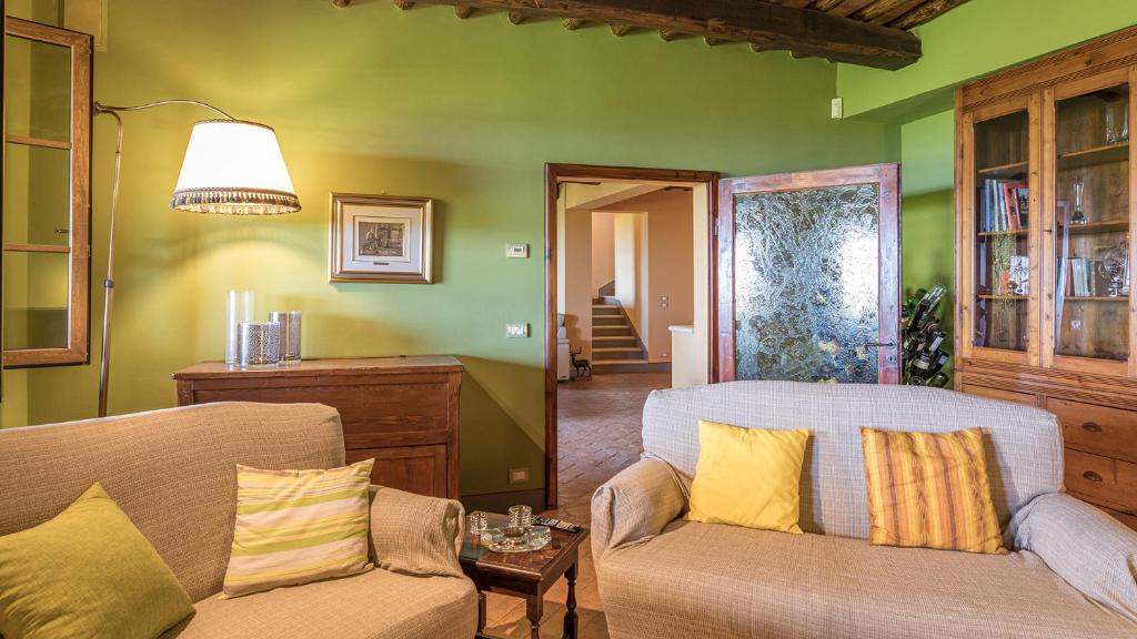 Część wypoczynkowa w obiekcie VILLA IL FORAMASSO 10&2, Emma Villas