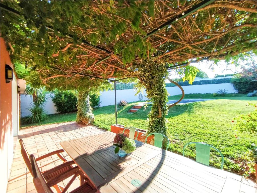 Zahrada ubytování Casa da Glicia, una casa con piscina privada, para disfrutar y relajarse