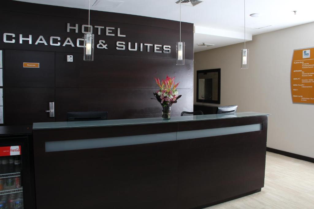 Lobbyn eller receptionsområdet på HOTEL CHACAO SUITES