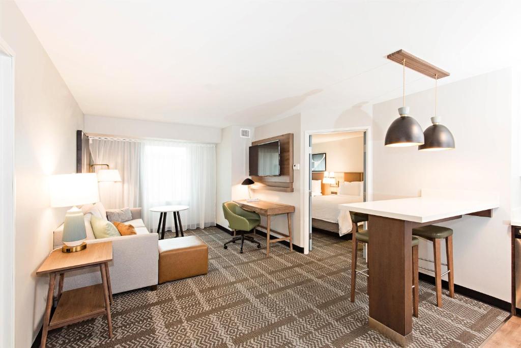 Staybridge Suites - Denver North - Thornton by IHG - Two-Bedroom Suite With Accessible Roll-In Shower