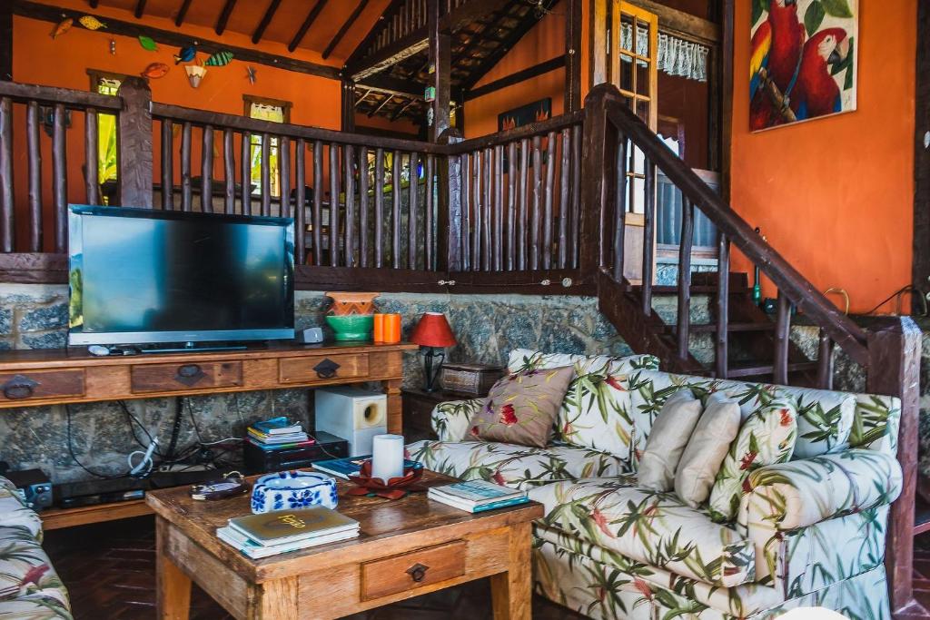  Casa Deck ao Mar - Vista e aconchego próximo ao Yatch Club Ilhabela