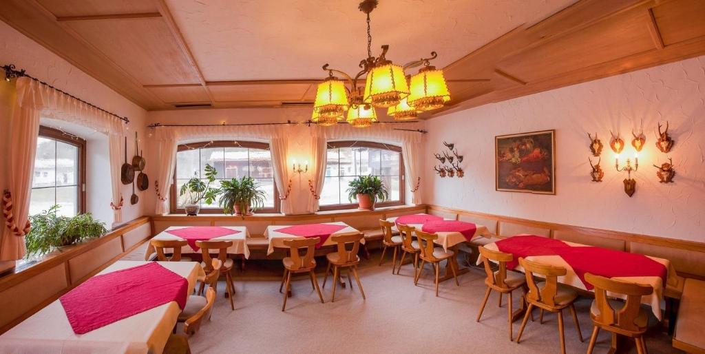 Posezení v ubytování Hotel Pfrontener Hof