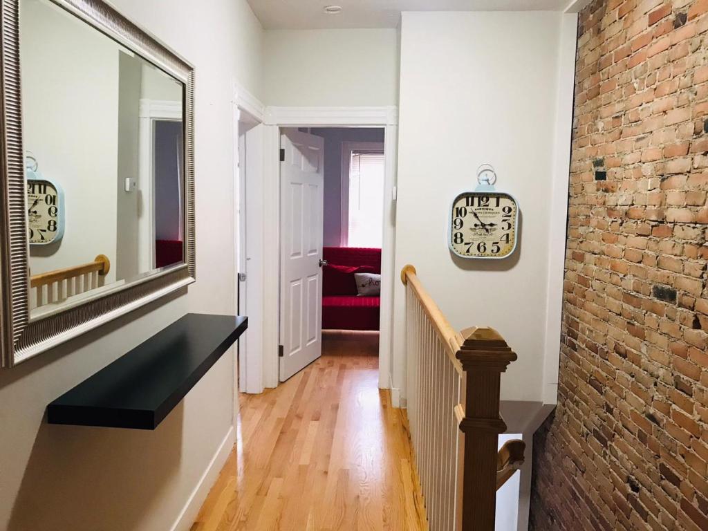 Φωτογραφία από το άλμπουμ του Renovated, 10 Min from the city στη Βοστώνη