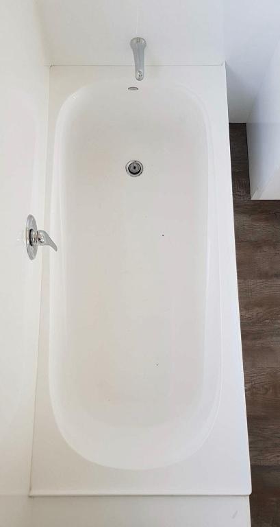 A Place in the Paddock - Resim 3