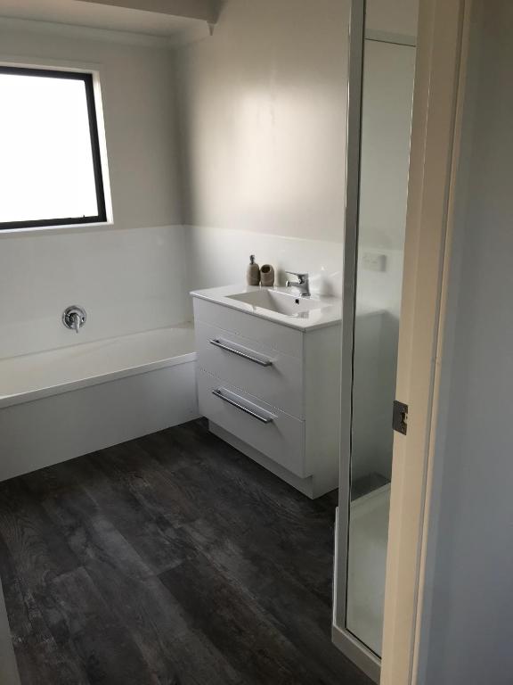 A Place in the Paddock - Resim 20