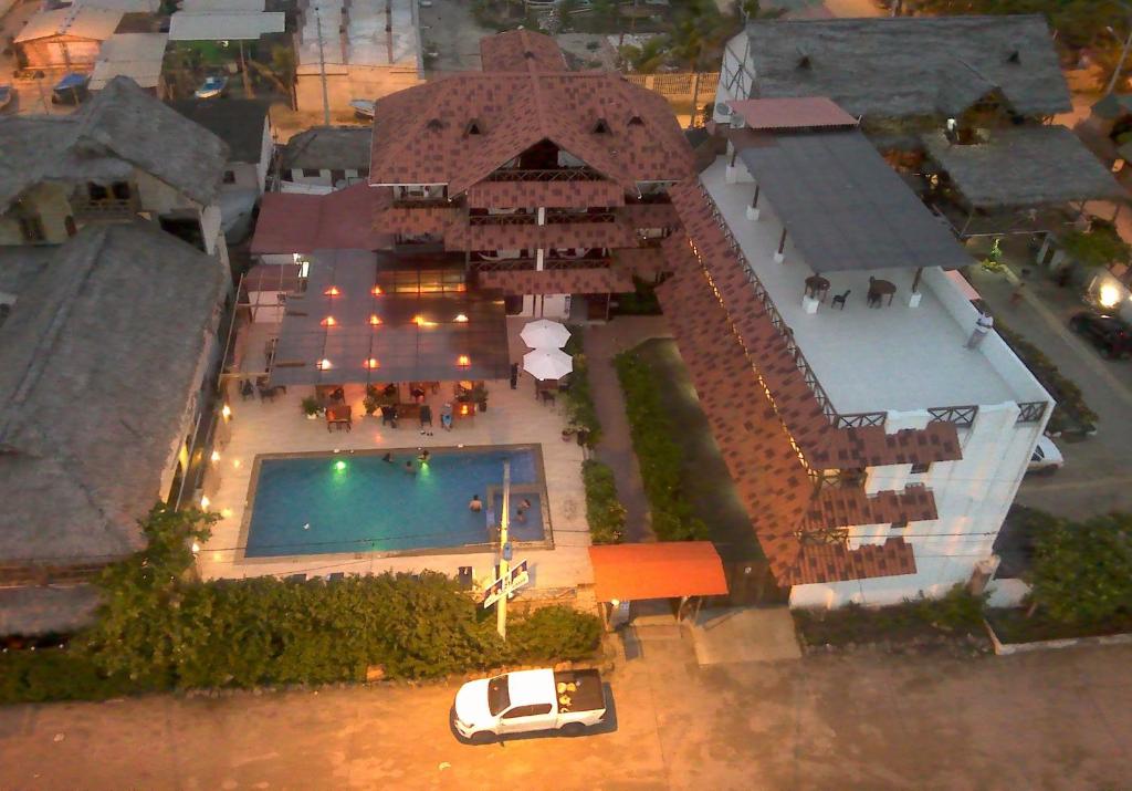 Bazén v ubytování Hotel La Vista nebo v jeho okolí