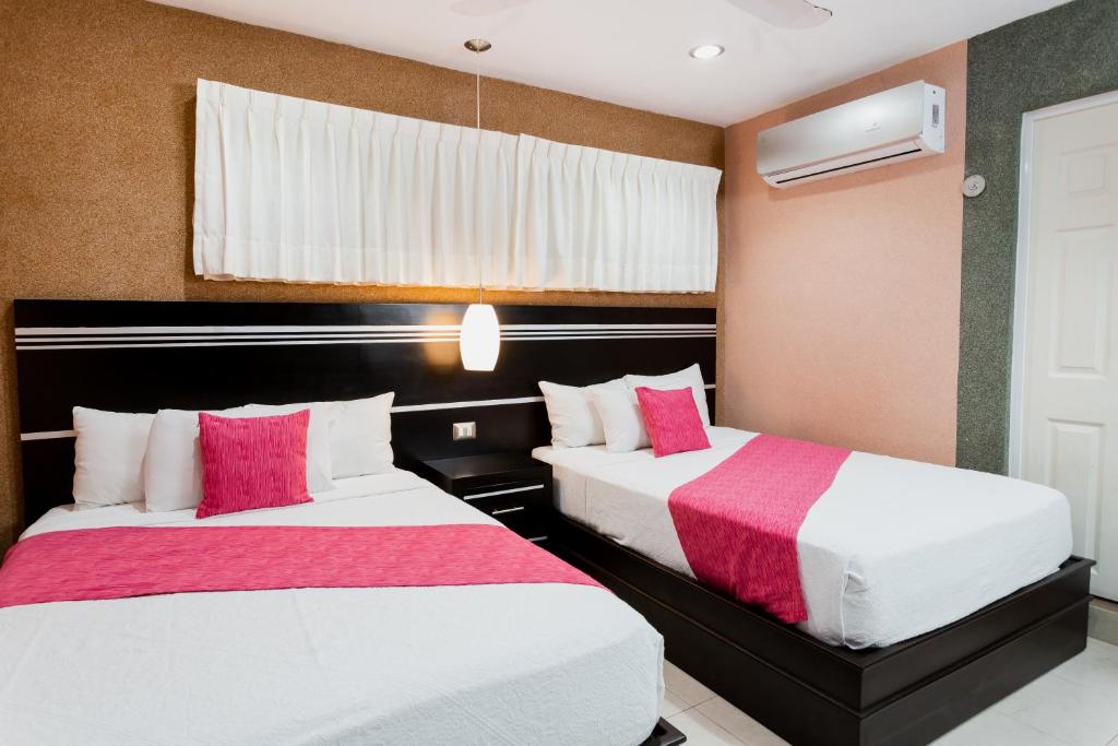 Hotel & Suites Country - Deluxe Queenskamer Met Twee Queensize Bedden