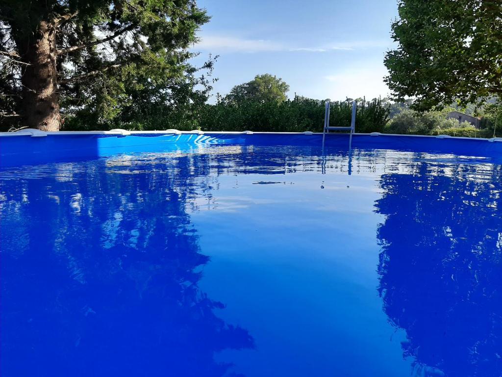 Piscina en o cerca de CA LA MARIA - Allotjament Rural