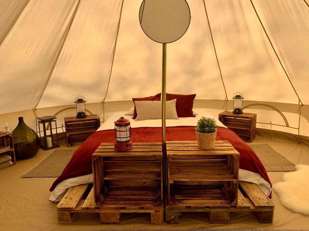 Luxury tent The Glamping by Wings, Franchimont, Belgium - Booking.com