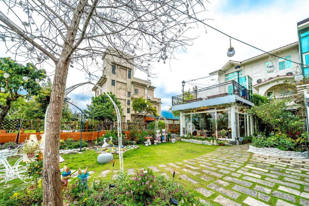 Aed väljaspool majutusasutust 花蓮 達芙妮花園民宿