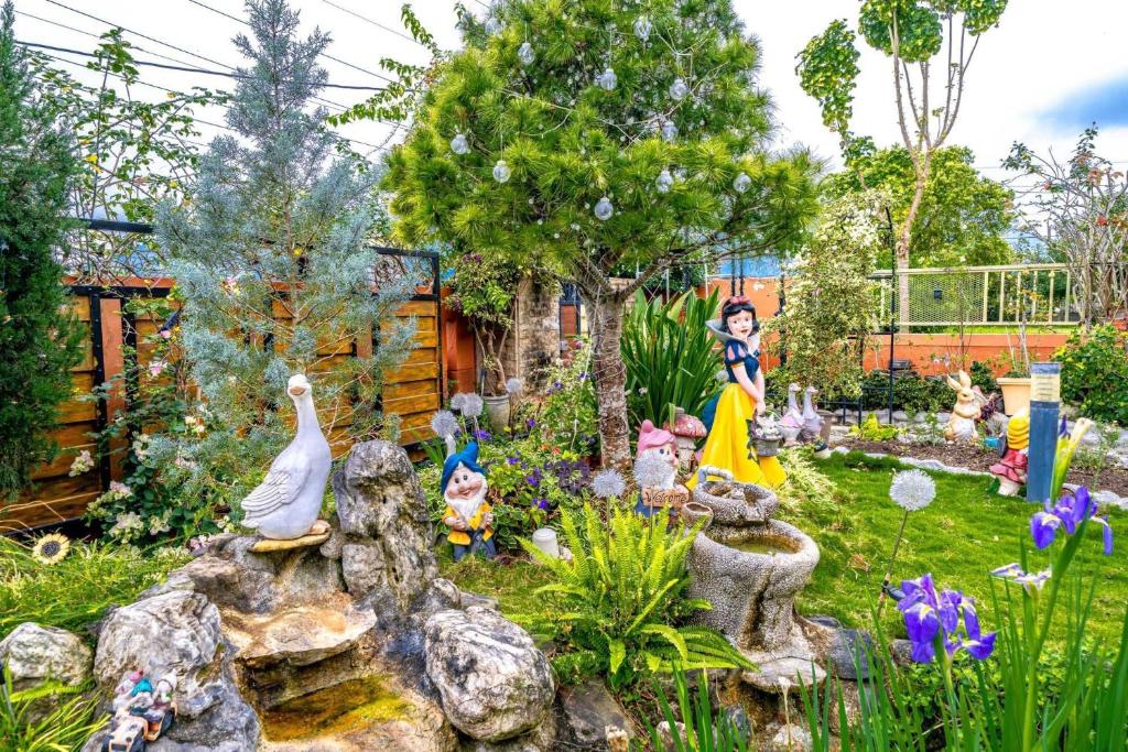Aed väljaspool majutusasutust 花蓮 達芙妮花園民宿