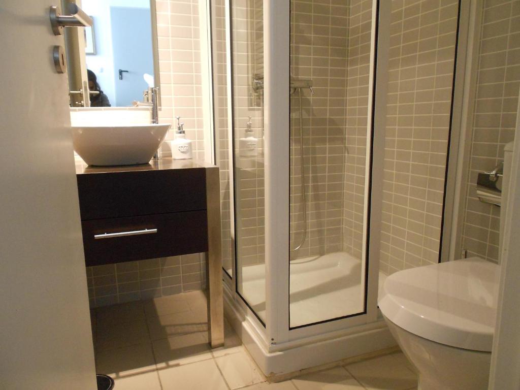 Kopalnica v nastanitvi Triplex - Quarto com w.c. privado