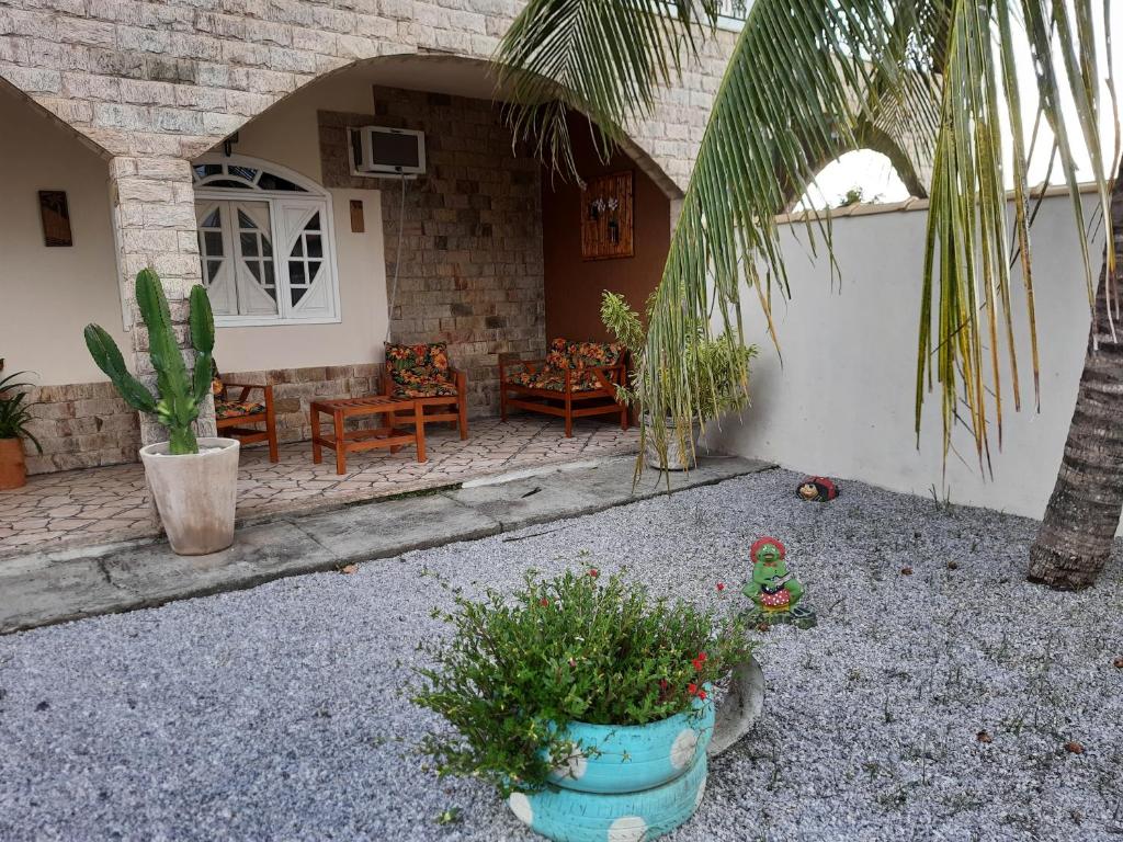  Casa com piscina na região dos lagos - Araruama
