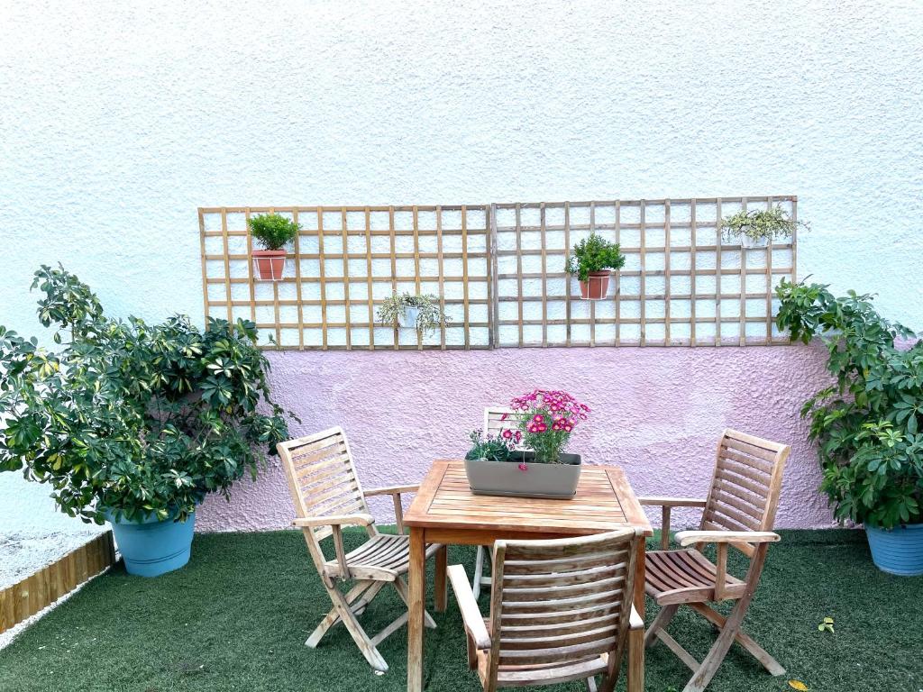 Bohem Apartment near Athens Airport - 18