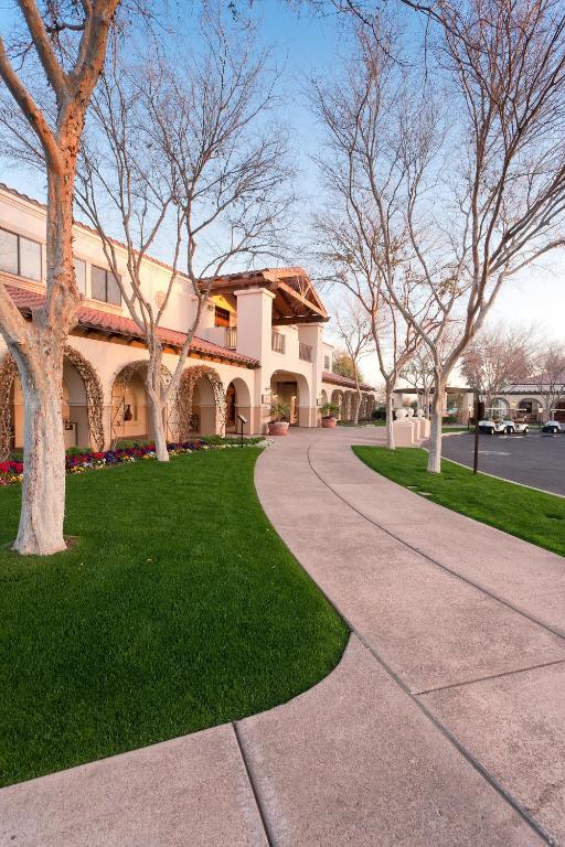 The Legacy Golf Resort photo